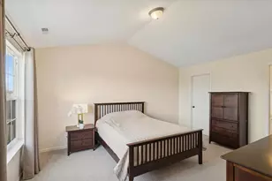 1823 S Fallbrook Dr, Round Lake, IL 60073 - Photo 7