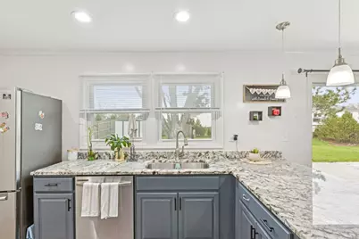 2 Emerson Drive, Schaumburg, IL 60194 - Photo 17
