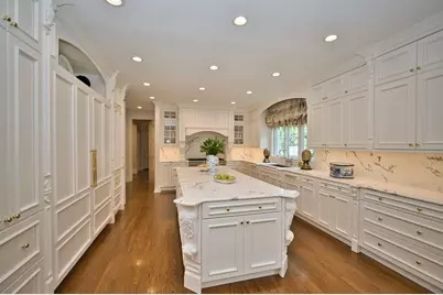 560 Jacqulyn Lane, Lake Forest, IL 60045 - Photo 13