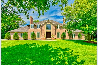 560 Jacqulyn Lane, Lake Forest, IL 60045 - Photo 1