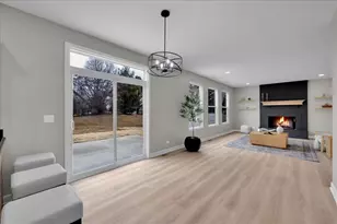 555 Bluestem Dr, Yorkville, IL 60560 - Photo 9