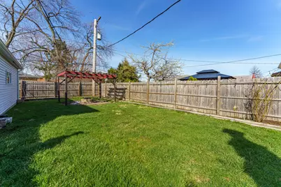 5852 W 81st Place, Burbank, IL 60459 - Photo 23