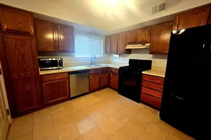 7867 N Caldwell Ave, Niles, IL 60714 - Photo 3