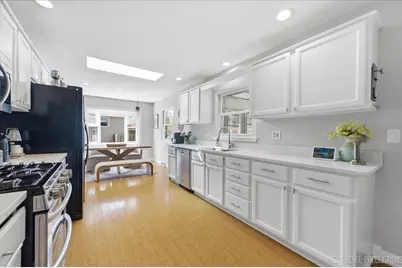 1209 Laurel Lane, Naperville, IL 60540 - Photo 5