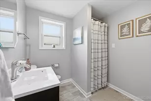 1209 Laurel Ln, Naperville, IL 60540 - Photo 15