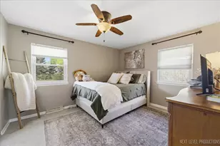1209 Laurel Ln, Naperville, IL 60540 - Photo 9