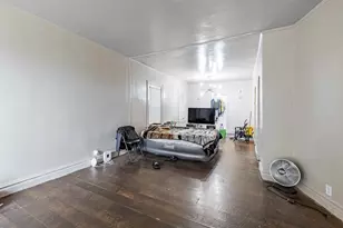 7526 S Merrill Ave, Chicago, IL 60649 - Photo 5