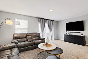 2387 Alison Ave, Pingree Grove, IL 60140 - Photo 15