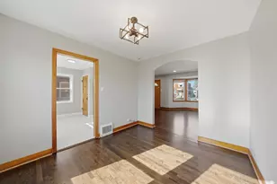 5127 S Hamlin Ave, Chicago, IL 60632 - Photo 5