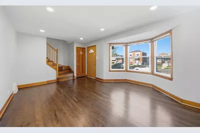5127 S Hamlin Avenue, Chicago, IL 60632 - Photo 3