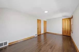 5127 S Hamlin Ave, Chicago, IL 60632 - Photo 13