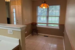 1602 Columbia Cir, Bartlett, IL 60103 - Photo 7