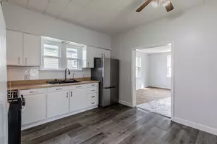 512 W Chestnut St, Dalzell, IL 61320 - Photo 7