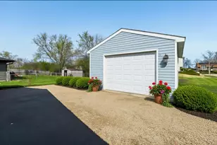 3520 School Dr, Country Club Hills, IL 60478 - Photo 5