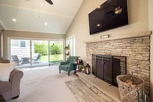 597 Nash Rd, Crystal Lake, IL 60014 - Photo 9