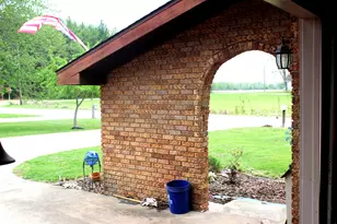 210 Circle Dr, Salem, IL 62881 - Photo 3