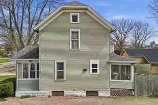 911 W 5th St, Sterling, IL 61081 - Photo 15