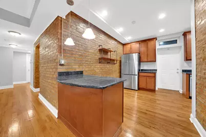 2256 W Arthur Avenue #2, Chicago, IL 60645 - Photo 5