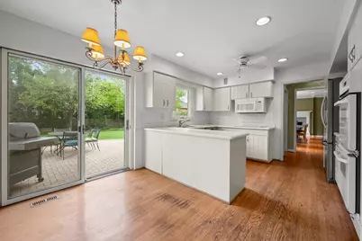 3142 Hemlock Lane, Northbrook, IL 60062 - Photo 9