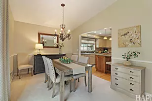 38 Chelsea Ln, Cary, IL 60013 - Photo 7