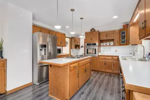 29W170 Pepper Ct, West Chicago, IL 60185 - Photo 9