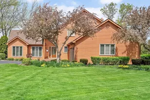 29W170 Pepper Ct, West Chicago, IL 60185 - Photo 3