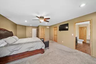 2 Division St, Bristol, IL 60512 - Photo 17