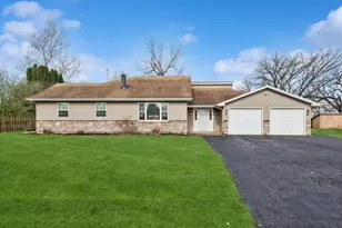 2 Division St, Bristol, IL 60512 - Photo 41