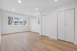 8766 S 83rd Ct, Hickory Hills, IL 60457 - Photo 21