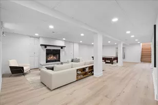 8766 S 83rd Ct, Hickory Hills, IL 60457 - Photo 33