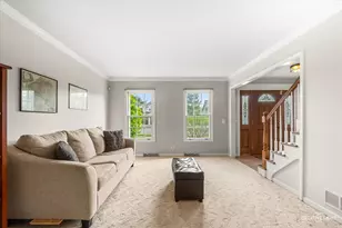 27W343 Churchill Rd, Winfield, IL 60190 - Photo 3