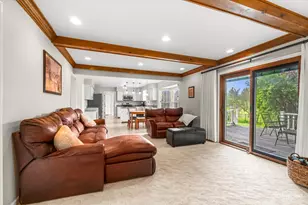 27W343 Churchill Rd, Winfield, IL 60190 - Photo 5