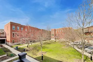 4010 N Clark St, Chicago, IL 60613 - Photo 29