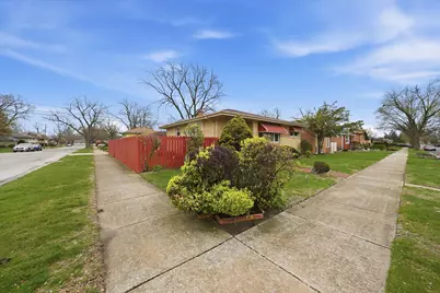 15201 Sunset Drive, Dolton, IL 60419 - Photo 3