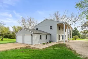 101 Lakeside Dr, Dixon, IL 61021 - Photo 3
