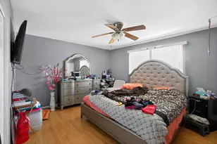 540 N Michigan Ave, Villa Park, IL 60181 - Photo 27