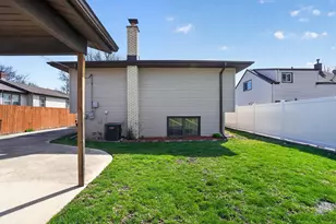 540 N Michigan Ave, Villa Park, IL 60181 - Photo 3