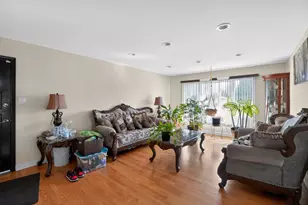 540 N Michigan Ave, Villa Park, IL 60181 - Photo 11