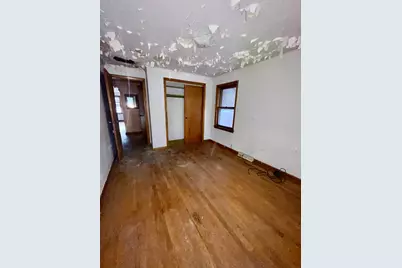 10209 S Vernon Avenue, Chicago, IL 60628 - Photo 13