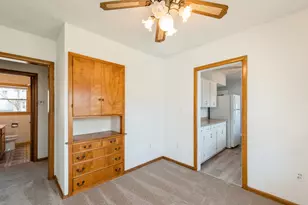 319 N Lord Ave, Carpentersville, IL 60110 - Photo 11