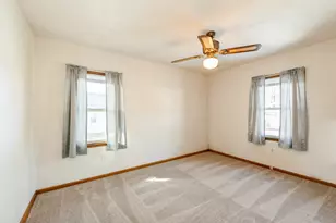 319 N Lord Ave, Carpentersville, IL 60110 - Photo 13