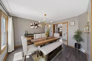 638 Anne Ct, Bolingbrook, IL 60440 - Photo 5