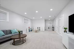 3816 N Ashland Ave, Chicago, IL 60613 - Photo 17