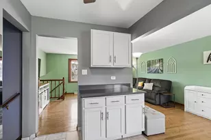 7422 162nd St, Tinley Park, IL 60477 - Photo 7