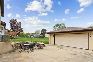 7422 162nd St, Tinley Park, IL 60477 - Photo 17