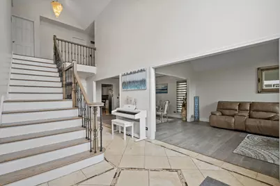 1542 Woodcreek Trail, Bartlett, IL 60103 - Photo 3