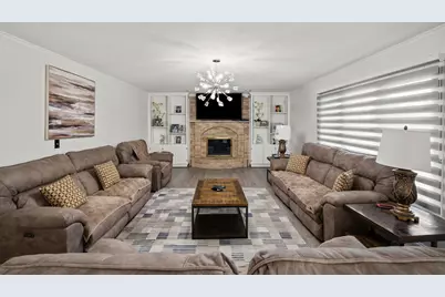 1542 Woodcreek Trail, Bartlett, IL 60103 - Photo 5