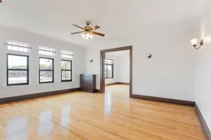 2352 N Spaulding Ave, Chicago, IL 60647 - Photo 7