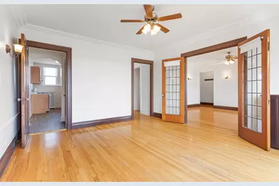 2352 N Spaulding Avenue #303, Chicago, IL 60647 - Photo 3
