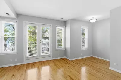 1535 W Oakdale Avenue #2, Chicago, IL 60657 - Photo 3